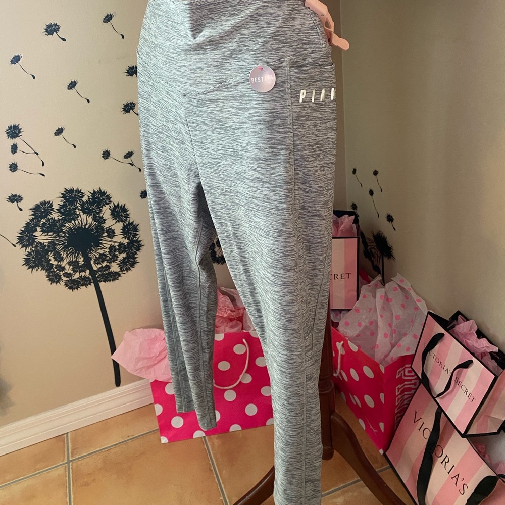 Victoria’s Secret Ultimate legging size Large Gray